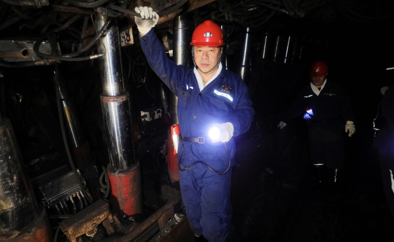 张秉德在益新矿调研检查时强调 科学谋划生产布局 保...