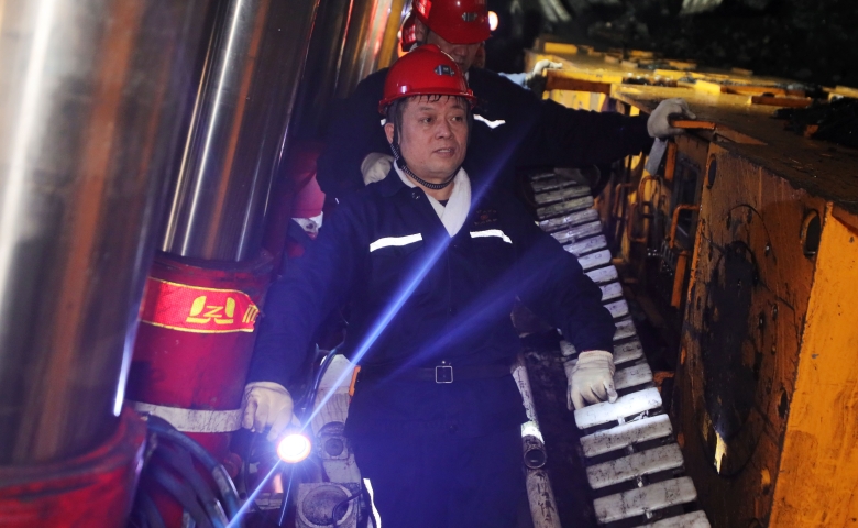 鲍衍胜到富力矿调研检查工作
